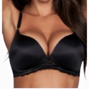 Frederick’s Of Hollywood 34C Black Padded Lace Adjustable Back Strap Bra